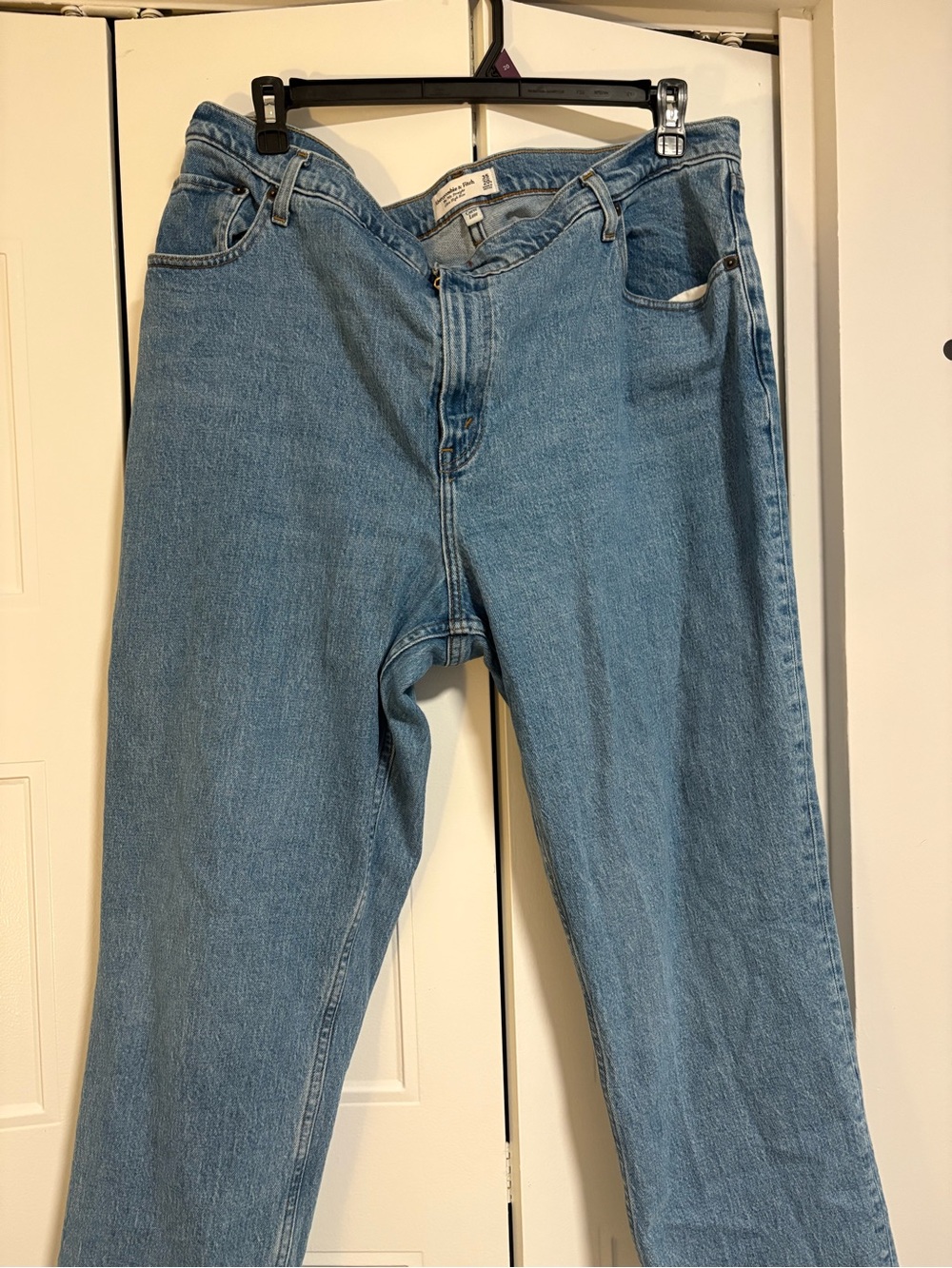Abercrombie & Fitch Light Blue Relaxed Fit Jeans